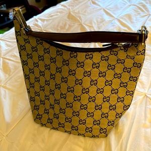 Beautiful small quaint hand bag